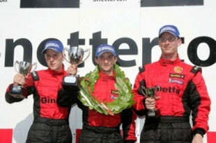 Davies and smith late victories